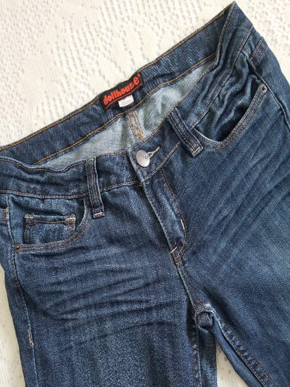 Dollhouse Skinny Jeans Size 27